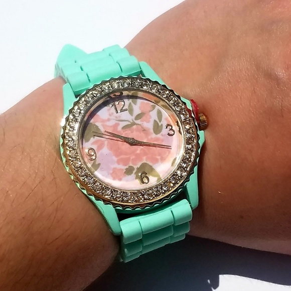 Floral dial silicon watch - Picture 2 of 2